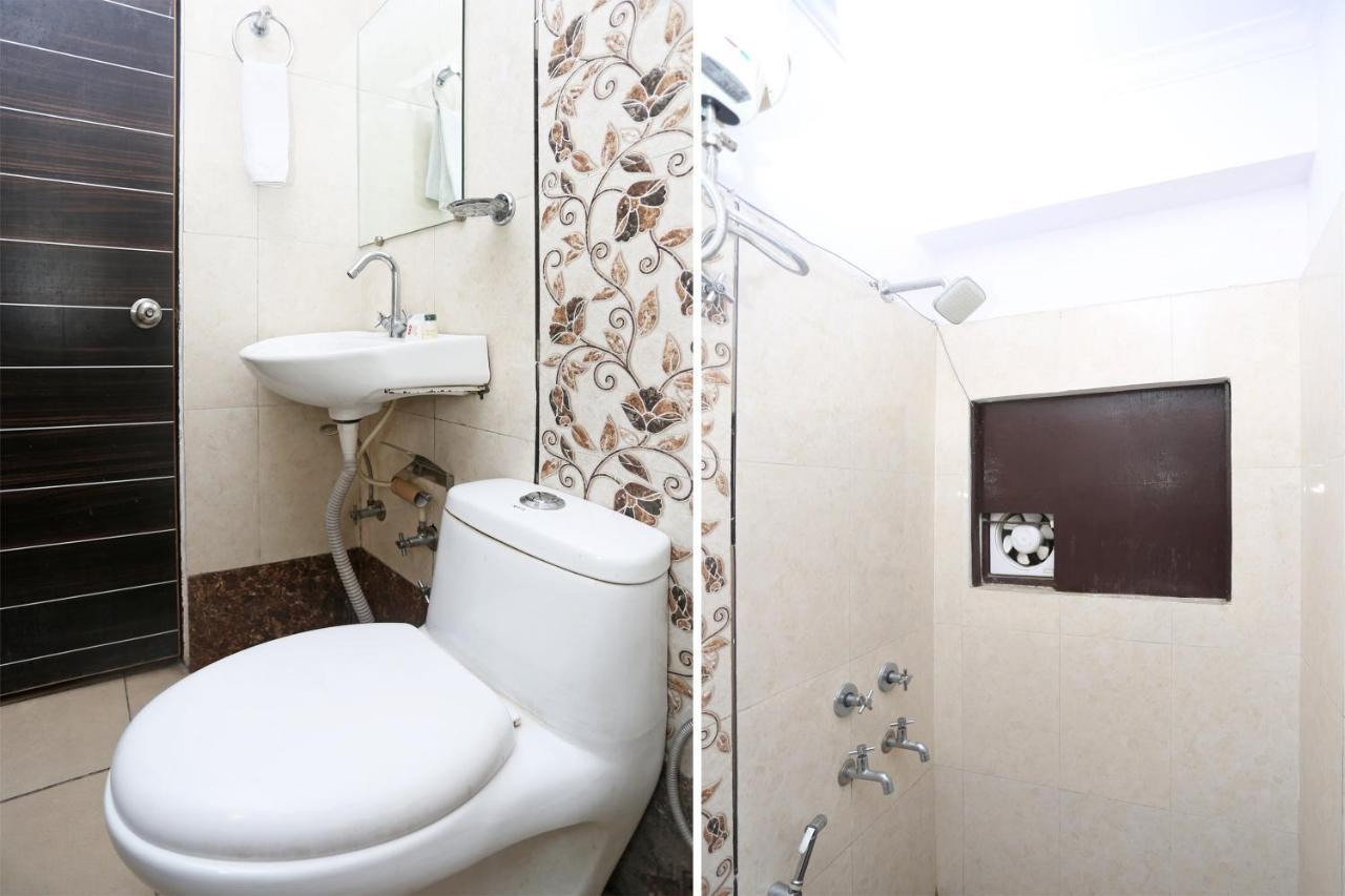 Oyo 8253 Golden Heights Hotel New Delhi Bagian luar foto